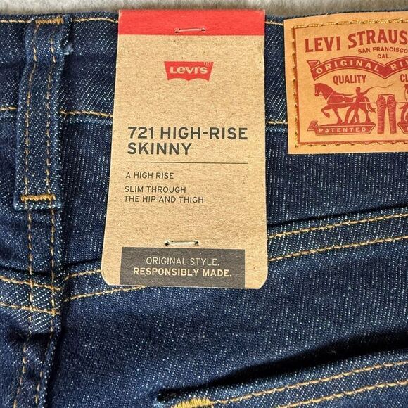 Levi Strauss & Co 721 Womens 26x30 High Rise Skinny Jeans Blue Dark Wash NWT - Picture 11 of 11